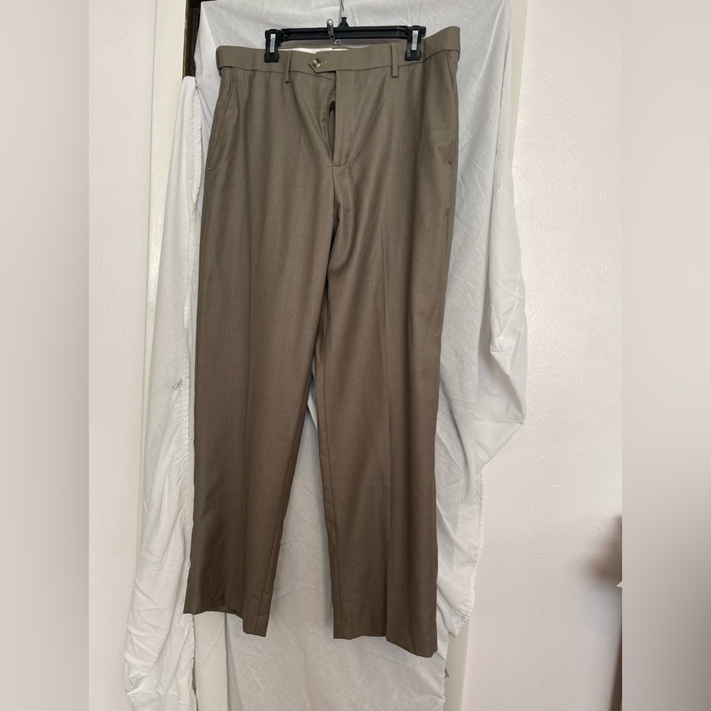 Men’s dress pant Croft & Barrow. 38x32.